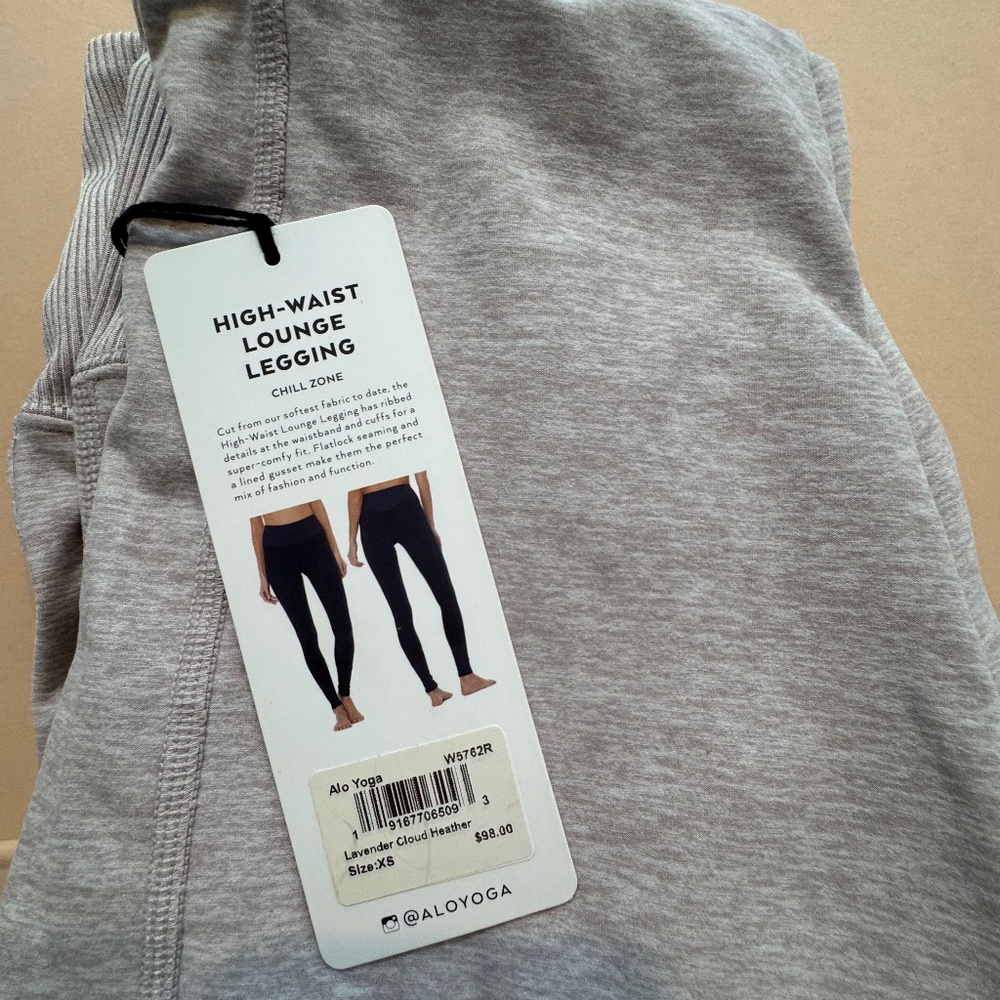 NWT Alo Yoga High Waist Lounge Legging in Rare Lavender Cloud Heather in Size XS